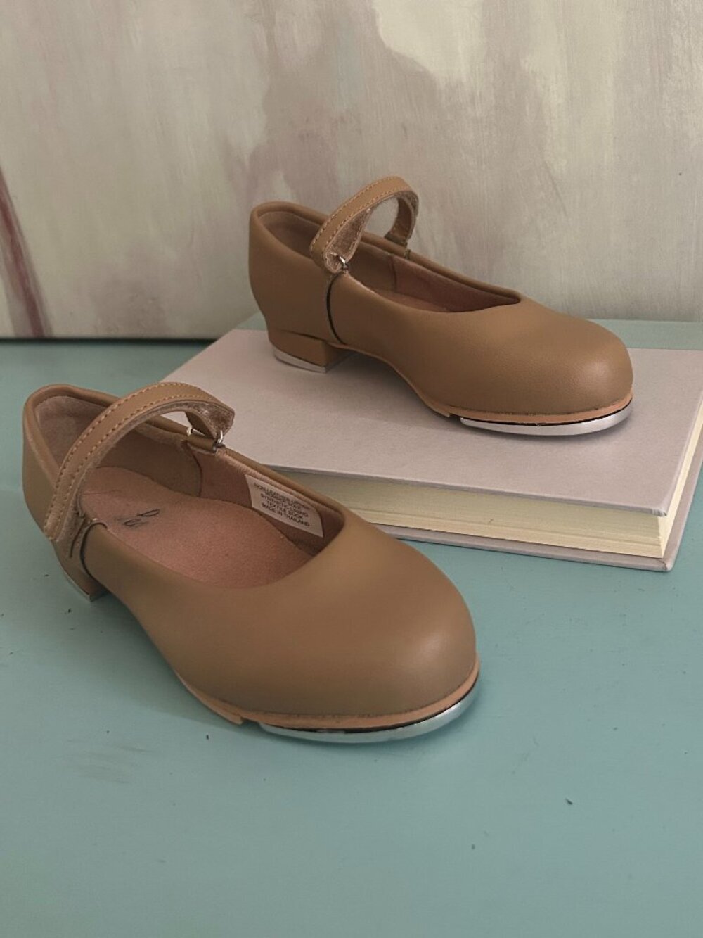Leo Child Rhythm Tan Tap Shoe Size 10.5 Mary Jane Tap Shoe Dance Class - Picture 2 of 11